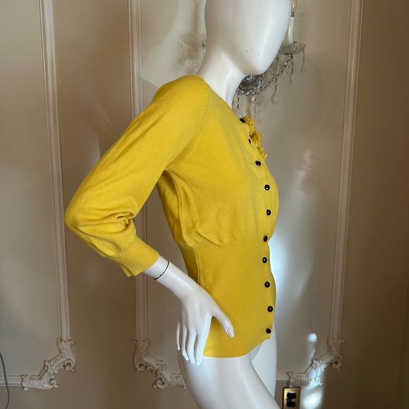 Olivia M. Lightweight Button Down Sweater Size XL - Picture 10 of 16